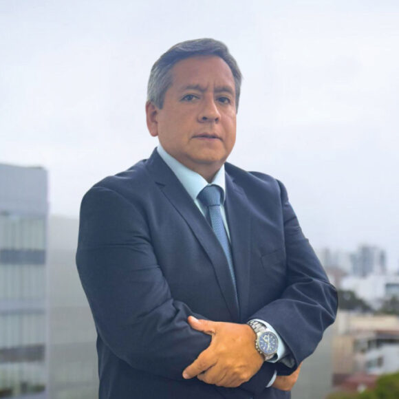 CARLOS-ESCOBAR